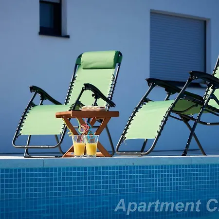 Luxury Charm With Pool * 特罗吉尔