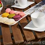 Luxury Charm With Pool 트로기르