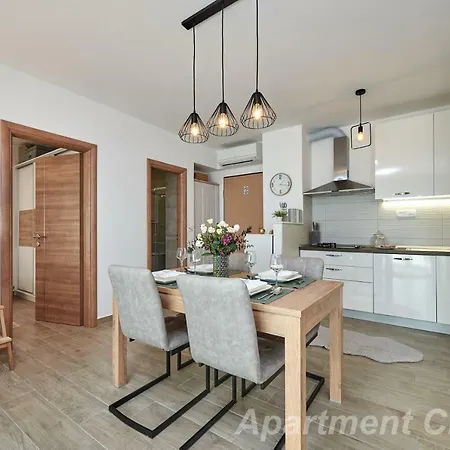 Appartement Luxury Charm With Pool Trogir