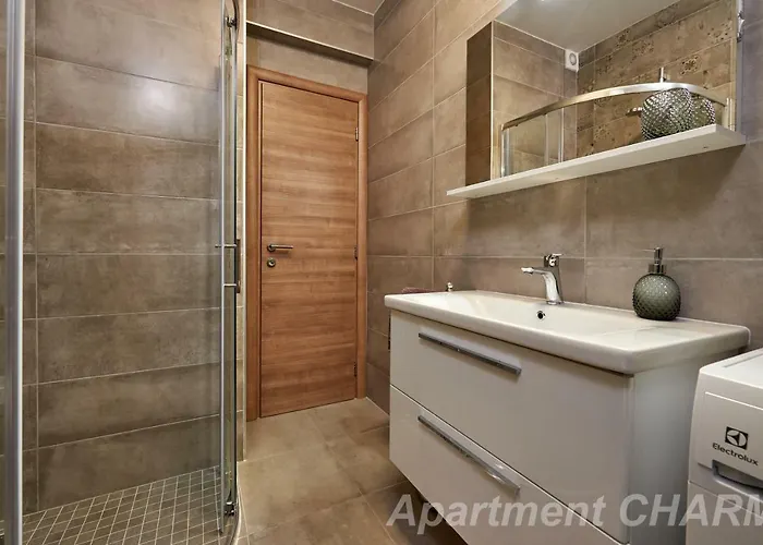 דירה Luxury Charm With Pool