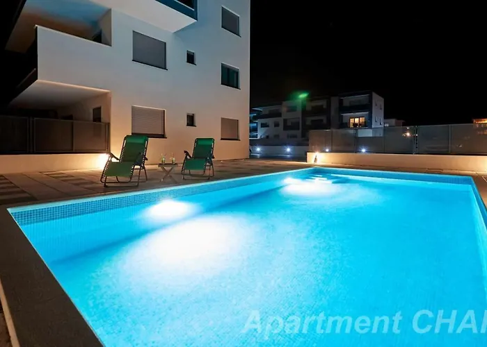 Luxury Charm With Pool *